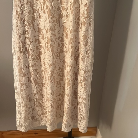 NWT NSR lace white and nude dress size: M - Picture 3 of 9